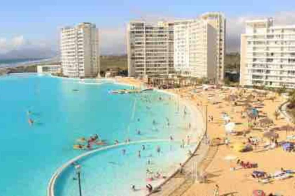 Apartamento Hermoso De 2 Y 2 Banos En Laguna Del Mar *