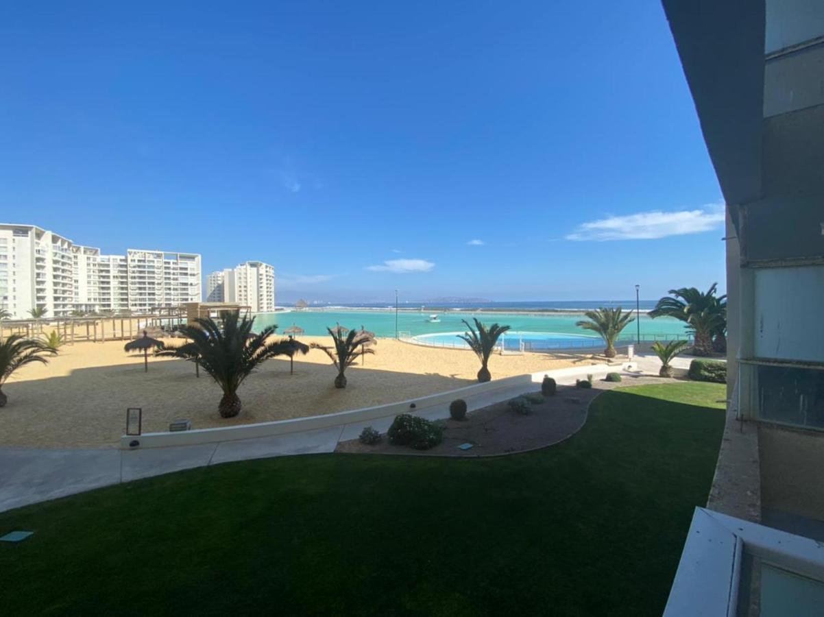 Apartamento Hermoso De 2 Y 2 Banos En Laguna Del Mar *
